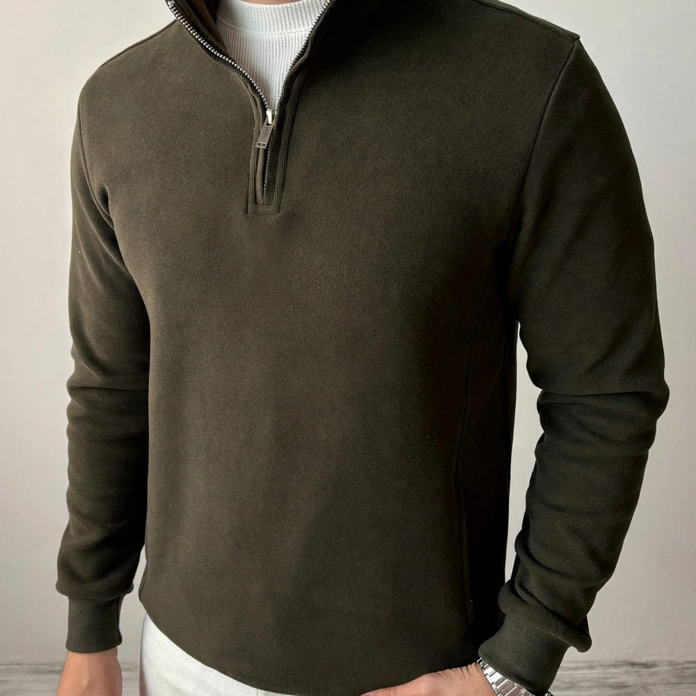 Burgunderroter Pullover mit Reißverschluss