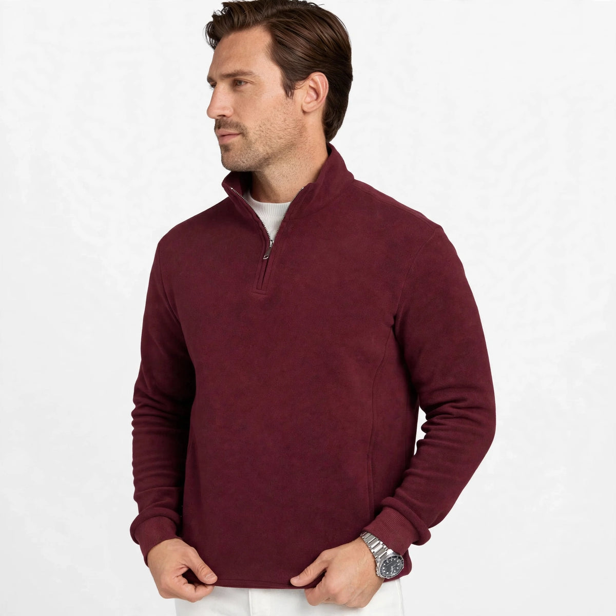 Burgunderroter Pullover mit Reißverschluss