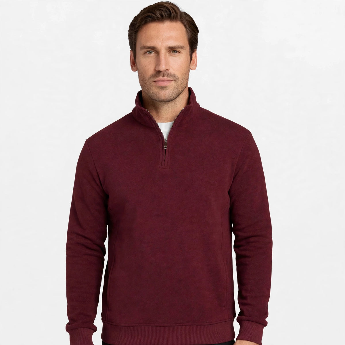 Burgunderroter Pullover mit Reißverschluss