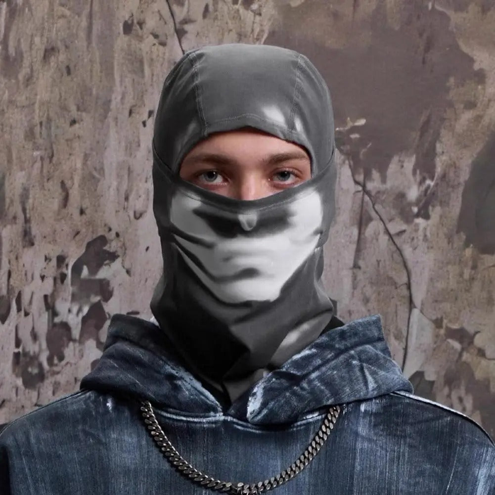 Heat-reactive ski mask